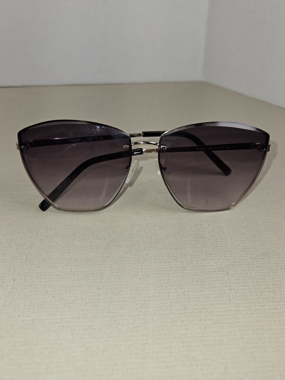 Guess Women's Purple Gradient Cat-Eye Sunglasses